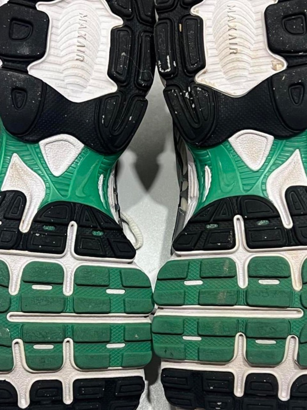 Nikes - Picture 3 of 5